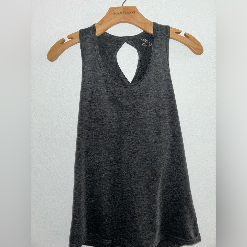 Grey tank top